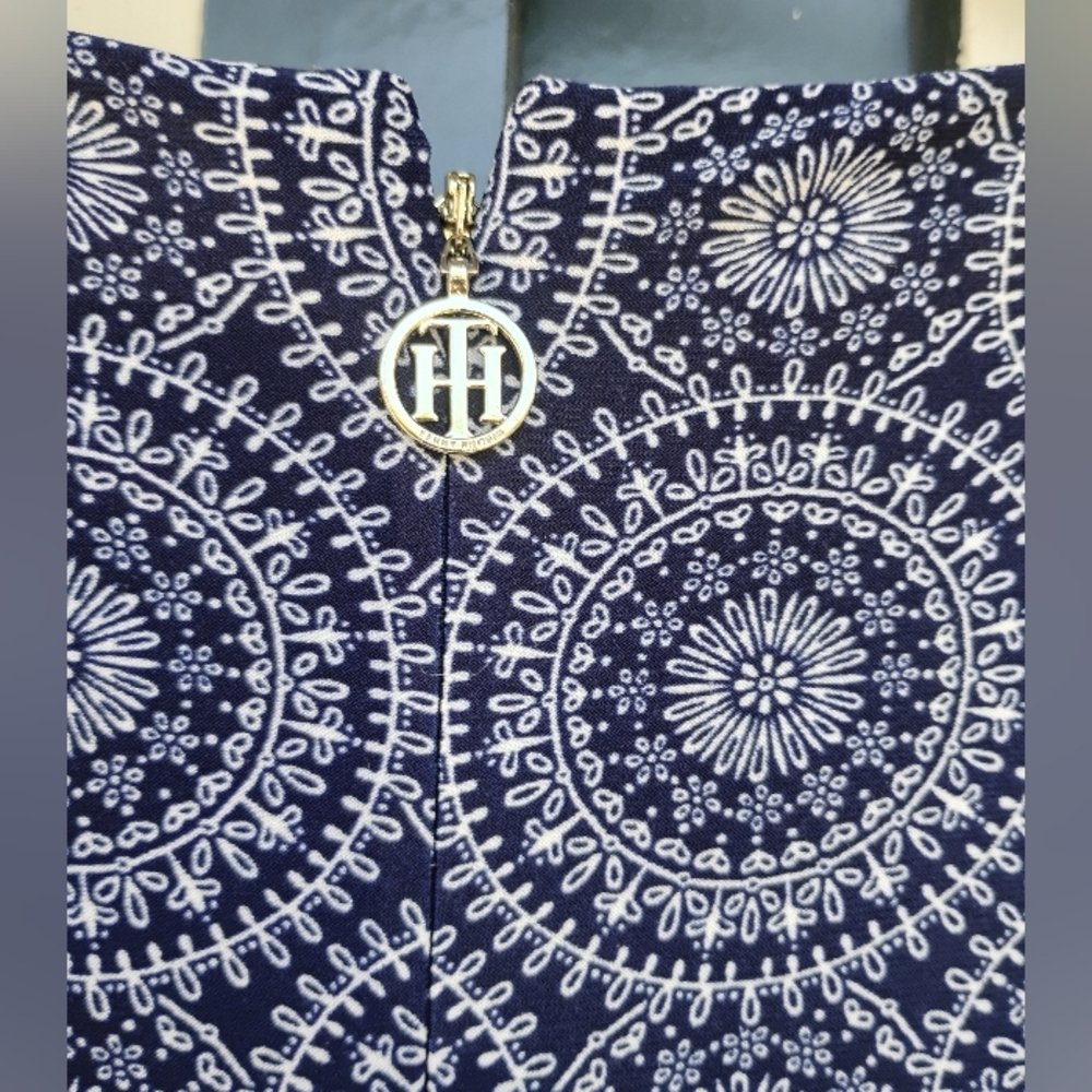Tommy Hilfiger Blue White Medallion Print Shift Dress – Women’s Size 4 - Picture 7 of 10